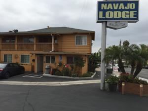 Navajo Lodge
