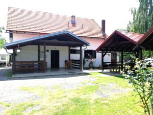 Guest accommodation Plavo oko