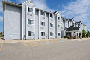 Microtel Inn & Suites by Wyndham Owatonna