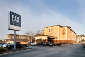Red Lion Inn & Suites Saraland – Mobile