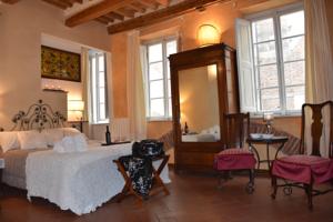 La Tosca Rooms