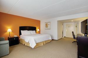 Radiance Inn & Suites