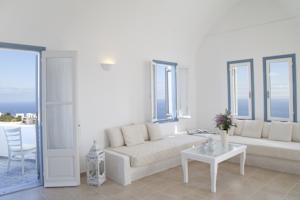 Athiri Santorini Family Friendly Hotel