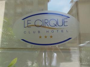 Le Cirque Club Hotel
