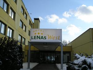 Lenas West Hotel