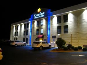 Comfort Inn & Suites LaGrange
