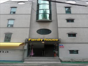 Family House Tel