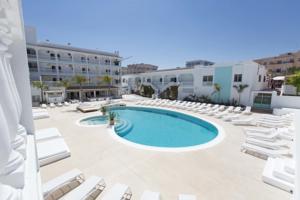 The Beach Star Ibiza - Adults Only