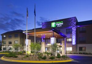 Holiday Inn Express Hotel & Suites Minneapolis-Golden Valley