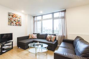 Modern Apartment in Limehouse