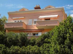 Two-Bedroom Apartment in Makarska I