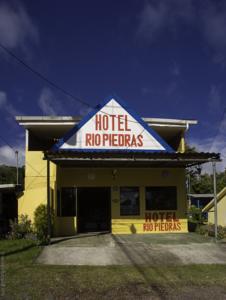 Hotel Rio Piedras