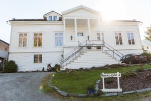 Fjordslottet Hotel