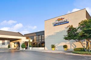 Baymont Inn & Suites Houston- Sam Houston Parkway