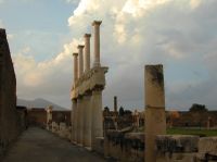 Rome to Pompeii Shuttle Service