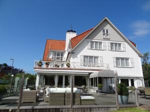 Lebeau Hotel
