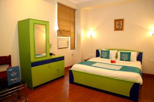 OYO 2070 Hotel Shri Laxmi Palace