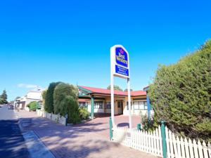 Best Western Melaleuca Motel & Apartments