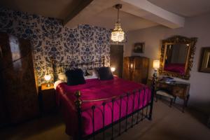 Drapers Hall Restaurant & Boutique Rooms