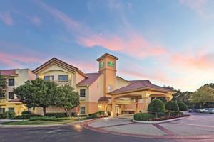 La Quinta Inn & Suites Dallas Addison-Galleria