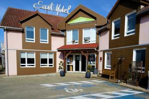 East Hotel 67
