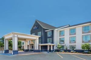 Baymont Inn & Suites North Little Rock