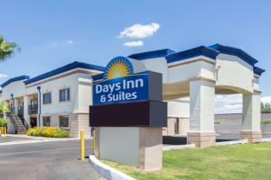 Days Inn & Suites by Wyndham Mesa