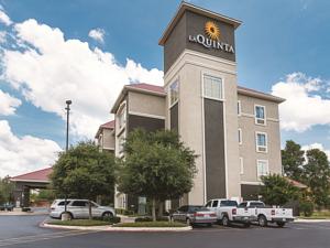 La Quinta Inn & Suites San Antonio Northwest
