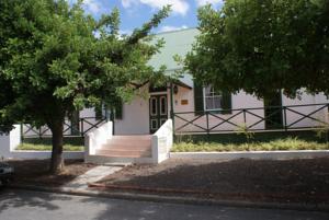 Koo Karoo Guest Lodge and Self Catering