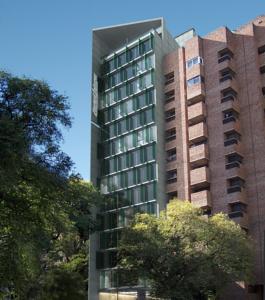 Howard Johnson La Cañada Hotel & Suites