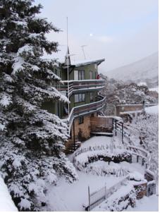 Kasees Apartments & Mountain Lodge