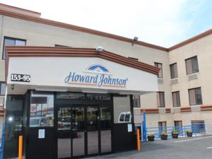 Howard Johnson by Wyndham Jamaica JFK Airport NYC