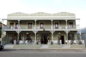 The Victorian 1906 Hotel