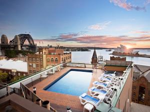 Holiday Inn Old Sydney