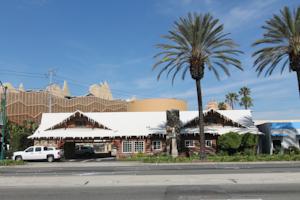 Alpine Inn near Convention Center and the Park