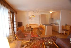One-Bedroom Apartment Tayannes 223
