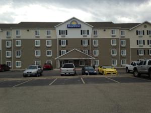 Days Inn and Suites Rochester