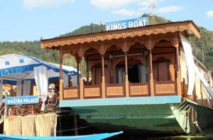 Houseboat Kings Boat