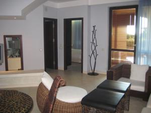 Oasis VIP Club Private Apartment in Sunny Beach, Bulgaria - Lets Book Hotel