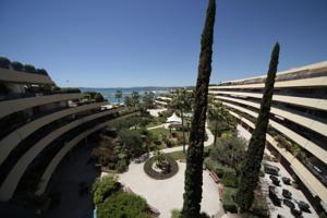 Holiday Inn Nice - Port St Laurent