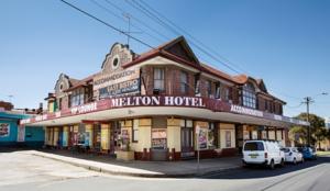 Melton Hotel Auburn