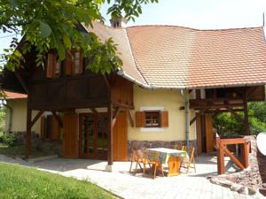 Two-Bedroom Holiday home in Szentantalfa I