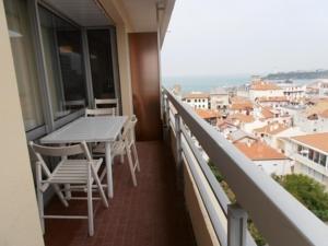 Rental Apartment Corsaires - Biarritz
