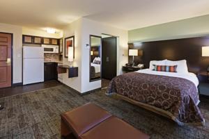 Staybridge Suites Tulsa-Woodland Hills