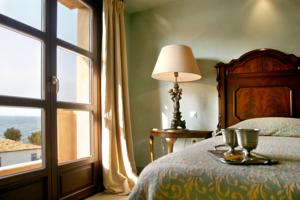 Le Convivial - Wine and Spa Experience Suites