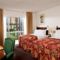 Anaheim Plaza Hotel & Suites