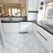 Kingsford Self-Contained Modern Three-Bedroom Apartment (12 SHW)