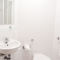 University Hall Apartments - Campus Accommodation